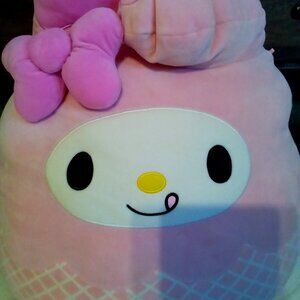 Pink sqishmellow